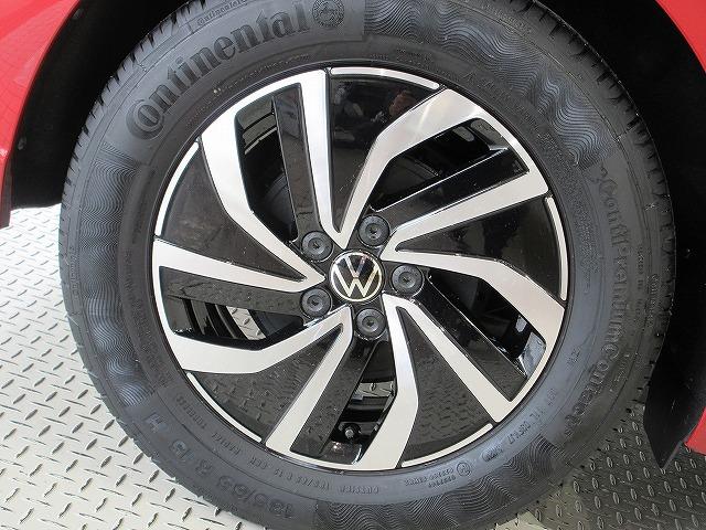 ポロ ＴＳＩアクティブ　ＤｉｓｃｏｖｅｒＰｒｏナビ　ＥＴＣ　バックカメラ　デジタルメータークラスター　アダプティブクルーズコントロール　マルチファンクションステアリング（34枚目）