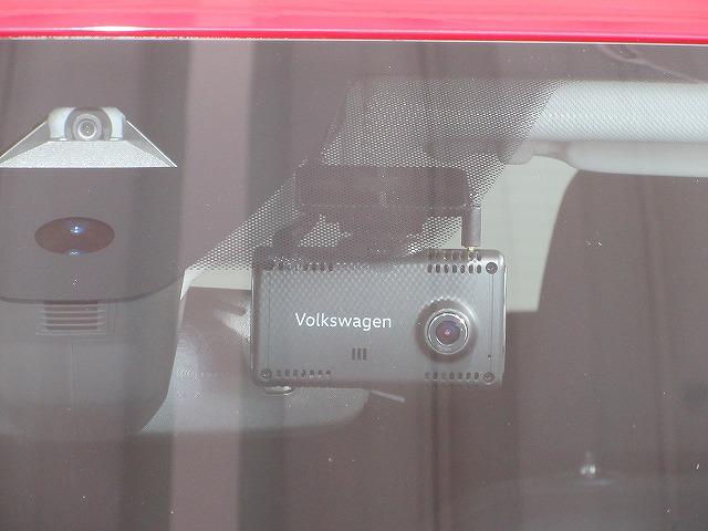 ポロ ＴＳＩアクティブ　ＤｉｓｃｏｖｅｒＰｒｏナビ　ＥＴＣ　バックカメラ　デジタルメータークラスター　アダプティブクルーズコントロール　マルチファンクションステアリング（39枚目）