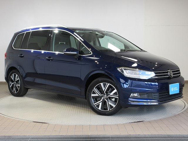 ゴルフトゥーラン ＴＳＩ　ハイライン　ＤｉｓｃｏｖｅｒＰｒｏナビ　ＥＴＣ　バックカメラ　デジタルメータークラスター　アダプティブクルーズコントロール　マルチファンクションステアリング（4枚目）