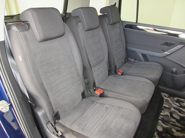 ゴルフトゥーラン ＴＳＩ　ハイライン　ＤｉｓｃｏｖｅｒＰｒｏナビ　ＥＴＣ　バックカメラ　デジタルメータークラスター　アダプティブクルーズコントロール　マルチファンクションステアリング（20枚目）