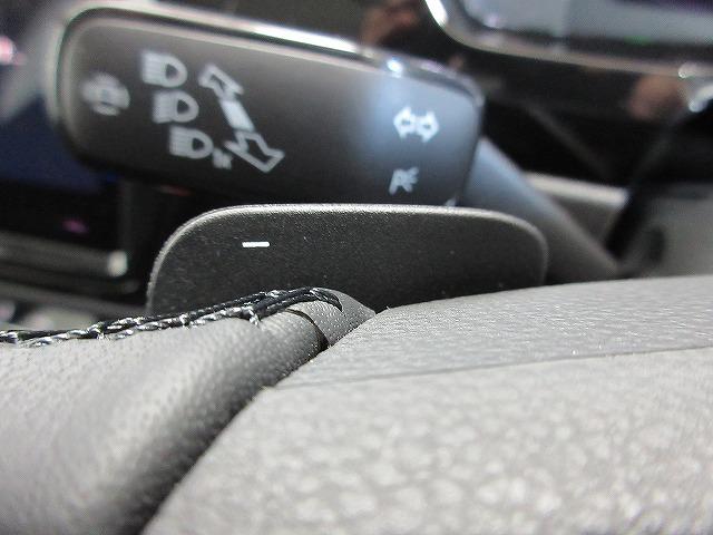 ゴルフトゥーラン ＴＳＩ　ハイライン　ＤｉｓｃｏｖｅｒＰｒｏナビ　ＥＴＣ　バックカメラ　デジタルメータークラスター　アダプティブクルーズコントロール　マルチファンクションステアリング（35枚目）