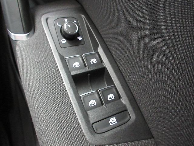 ゴルフトゥーラン ＴＳＩ　ハイライン　ＤｉｓｃｏｖｅｒＰｒｏナビ　ＥＴＣ　バックカメラ　デジタルメータークラスター　アダプティブクルーズコントロール　マルチファンクションステアリング（42枚目）
