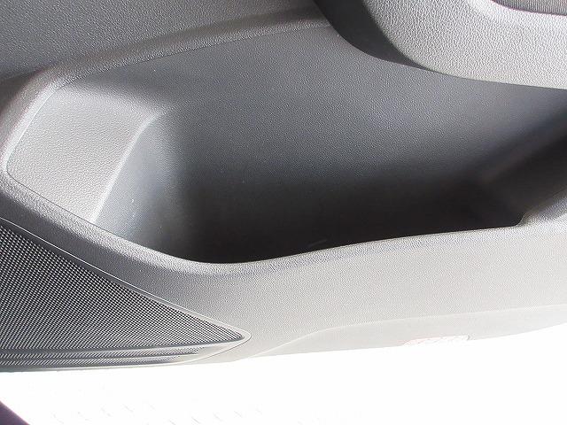 ゴルフトゥーラン ＴＳＩ　ハイライン　ＤｉｓｃｏｖｅｒＰｒｏナビ　ＥＴＣ　バックカメラ　デジタルメータークラスター　アダプティブクルーズコントロール　マルチファンクションステアリング（43枚目）