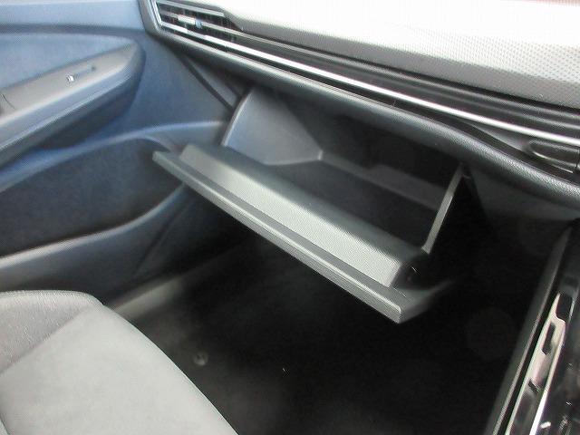 ゴルフ ｅＴＳＩスタイル　ＤｉｓｃｏｖｅｒＰｒｏナビ　ＥＴＣ　バックカメラ　デジタルメータークラスター　アダプティブクルーズコントロール　マルチファンクションステアリング（21枚目）