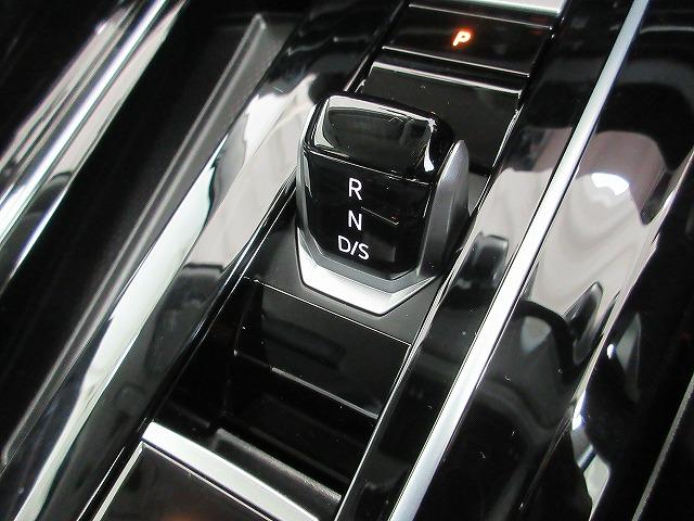 ゴルフ ｅＴＳＩスタイル　ＤｉｓｃｏｖｅｒＰｒｏナビ　ＥＴＣ　バックカメラ　デジタルメータークラスター　アダプティブクルーズコントロール　マルチファンクションステアリング（26枚目）