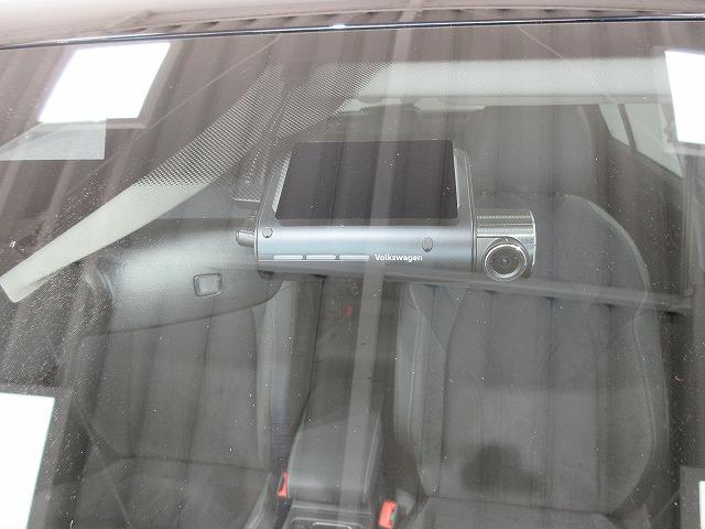 ゴルフ ｅＴＳＩスタイル　ＤｉｓｃｏｖｅｒＰｒｏナビ　ＥＴＣ　バックカメラ　デジタルメータークラスター　アダプティブクルーズコントロール　マルチファンクションステアリング（42枚目）