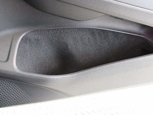 ゴルフ ｅＴＳＩスタイル　ＤｉｓｃｏｖｅｒＰｒｏナビ　ＥＴＣ　バックカメラ　デジタルメータークラスター　アダプティブクルーズコントロール　マルチファンクションステアリング（49枚目）