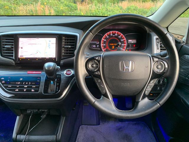 オデッセイ アブソルート・ＥＸ　１年保証　禁煙車　本革シート　シートヒーター　地デジ８インチナビ　Ｂｌｕｅｔｏｏｔｈ　ＨＤＭｌ　ＥＴＣ　両側パワースライドドア　前後方ドラレコ　パドルシフト　ＬＥＤヘッドライト　衝突軽減ブレーキ（14枚目）