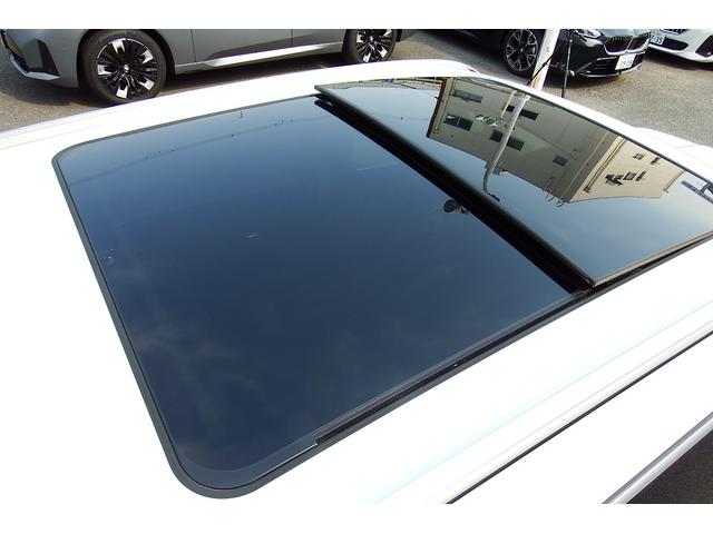Ｘ１ ｘＤｒｉｖｅ　２０ｄ　ｘライン　弊社試乗車　アクティブクルーズコントロール　電動フロントシート　パノラマガラスサンルーフ　オートマチックテールゲート　ルーフレール　アダプティブＬＥＤヘッドライト　ＨＤＤナビ　全方位カメラ　１８ＡＷ（17枚目）