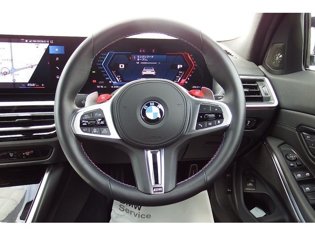 M3 M3セダン コンペティション M xDrive ワンオーナー アクティブクルーズコントロール フロントベンチレーションシート オートマチックトランクリッド カーボンファイバールーフ アンビエントライト HDDナビ 全方位カメラ 19/20AW(22枚目)