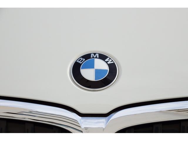 ３シリーズ ３１８ｉ　Ｍスポーツ　ワンオーナー　アクティブクルーズコントロール　電動フロントシート　オートマチックトランクリッド　ＬＥＤヘッドライト　アンビエントライト　ＨＤＤナビ　全方位カメラ　ＥＴＣ車載器内蔵ルームミラー　１９ＡＷ（15枚目）