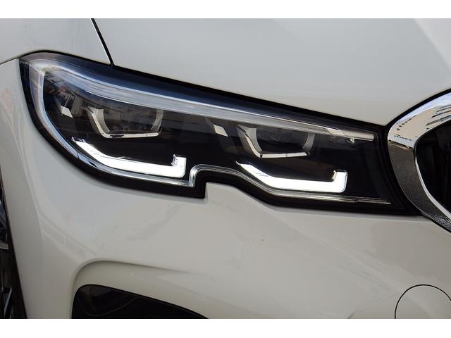 ３シリーズ ３１８ｉ　Ｍスポーツ　ワンオーナー　アクティブクルーズコントロール　電動フロントシート　オートマチックトランクリッド　ＬＥＤヘッドライト　アンビエントライト　ＨＤＤナビ　全方位カメラ　ＥＴＣ車載器内蔵ルームミラー　１９ＡＷ（16枚目）