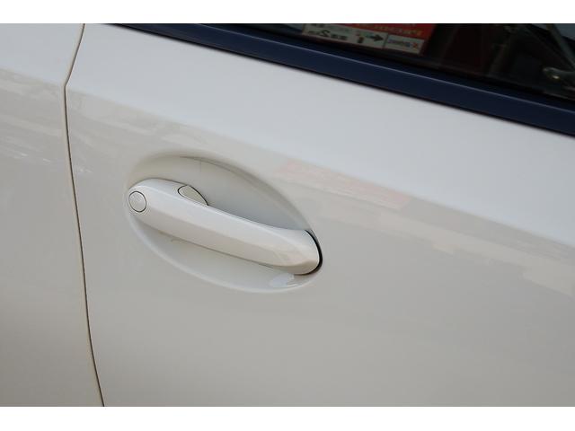 ３シリーズ ３１８ｉ　Ｍスポーツ　ワンオーナー　アクティブクルーズコントロール　電動フロントシート　オートマチックトランクリッド　ＬＥＤヘッドライト　アンビエントライト　ＨＤＤナビ　全方位カメラ　ＥＴＣ車載器内蔵ルームミラー　１９ＡＷ（18枚目）