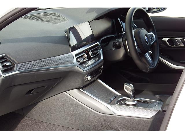 ３シリーズ ３１８ｉ　Ｍスポーツ　ワンオーナー　アクティブクルーズコントロール　電動フロントシート　オートマチックトランクリッド　ＬＥＤヘッドライト　アンビエントライト　ＨＤＤナビ　全方位カメラ　ＥＴＣ車載器内蔵ルームミラー　１９ＡＷ（47枚目）