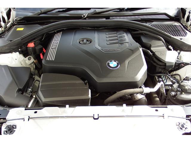 ３シリーズ ３１８ｉ　Ｍスポーツ　ワンオーナー　アクティブクルーズコントロール　電動フロントシート　オートマチックトランクリッド　ＬＥＤヘッドライト　アンビエントライト　ＨＤＤナビ　全方位カメラ　ＥＴＣ車載器内蔵ルームミラー　１９ＡＷ（54枚目）