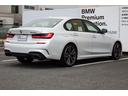 Ｍ３４０ｉ　ｘＤｒｉｖｅ　ワンオーナー　アクティブクルーズコントロール　ヴァーネスカレザー・ブラック・ブルーステッチ　ヘッドアップディスプレイ　ＨＡＲＭＡＮ／ＫＡＲＤＯＮ　ＨＤＤナビ　ＴＶチューナー　全方位カメラ　１９ＡＷ(11枚目)