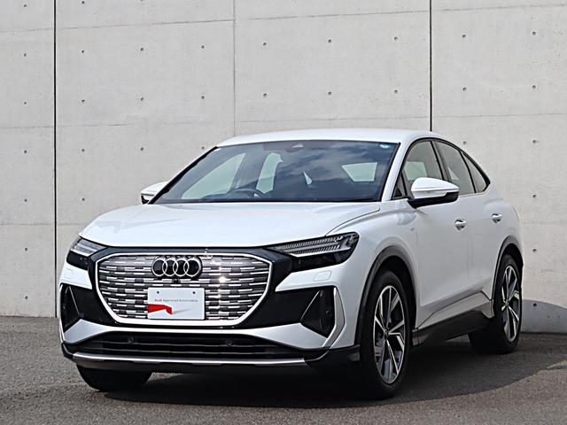 Ｑ４スポーツバック ｅ－トロン ４０ｅ－トロン　Ｓライン　２０ＡＷ　スポーツサスペンション　パーシャルレザー　シートヒーター　アドバンストキー　オートマチックテールゲート　マトリクスＬＥＤ　バーチャルコックピット　マルチカラーアンビエントライト（8枚目）