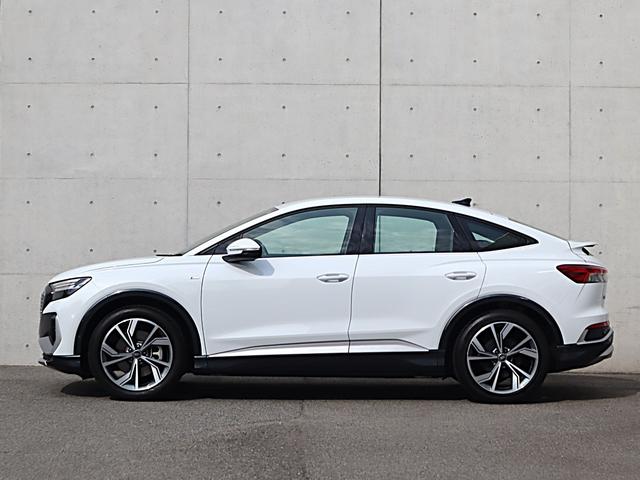 Ｑ４スポーツバック ｅ－トロン ４０ｅ－トロン　Ｓライン　２０ＡＷ　スポーツサスペンション　パーシャルレザー　シートヒーター　アドバンストキー　オートマチックテールゲート　マトリクスＬＥＤ　バーチャルコックピット　マルチカラーアンビエントライト（18枚目）