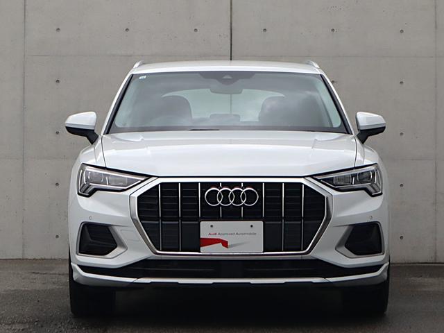 Ｑ３ ３５ＴＦＳＩアドバンスド　スマートフォンインターフェース　コンビニエンス＆アシスタンスＰ　全方位カメラ　前後センサー　アダプティブクルーズコントロール　サイドアシスト　レーンキープ　バーチャル　オートマチックテールゲート（9枚目）