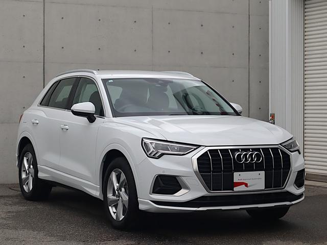 Ｑ３ ３５ＴＦＳＩアドバンスド　スマートフォンインターフェース　コンビニエンス＆アシスタンスＰ　全方位カメラ　前後センサー　アダプティブクルーズコントロール　サイドアシスト　レーンキープ　バーチャル　オートマチックテールゲート（11枚目）