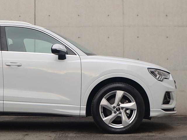 Ｑ３ ３５ＴＦＳＩアドバンスド　スマートフォンインターフェース　コンビニエンス＆アシスタンスＰ　全方位カメラ　前後センサー　アダプティブクルーズコントロール　サイドアシスト　レーンキープ　バーチャル　オートマチックテールゲート（23枚目）