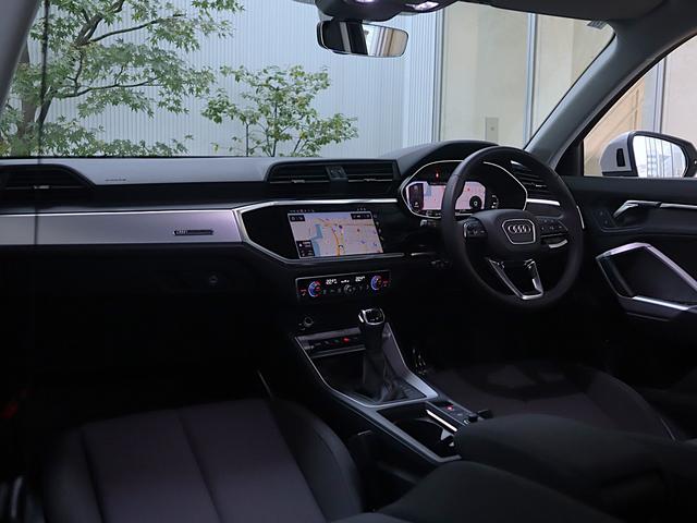 Ｑ３ ３５ＴＦＳＩアドバンスド　スマートフォンインターフェース　コンビニエンス＆アシスタンスＰ　全方位カメラ　前後センサー　アダプティブクルーズコントロール　サイドアシスト　レーンキープ　バーチャル　オートマチックテールゲート（35枚目）