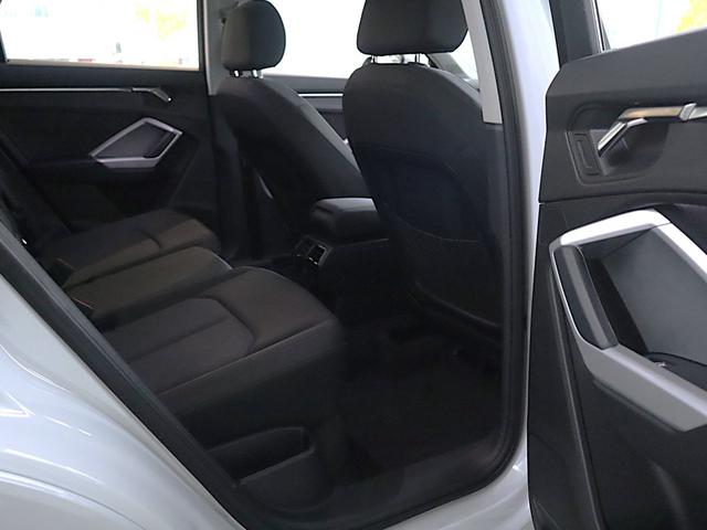 Ｑ３ ３５ＴＦＳＩアドバンスド　スマートフォンインターフェース　コンビニエンス＆アシスタンスＰ　全方位カメラ　前後センサー　アダプティブクルーズコントロール　サイドアシスト　レーンキープ　バーチャル　オートマチックテールゲート（61枚目）