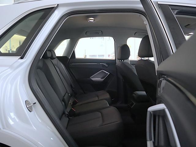 Ｑ３ ３５ＴＦＳＩアドバンスド　スマートフォンインターフェース　コンビニエンス＆アシスタンスＰ　全方位カメラ　前後センサー　アダプティブクルーズコントロール　サイドアシスト　レーンキープ　バーチャル　オートマチックテールゲート（62枚目）