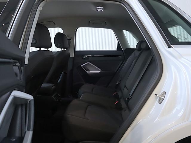 Ｑ３ ３５ＴＦＳＩアドバンスド　スマートフォンインターフェース　コンビニエンス＆アシスタンスＰ　全方位カメラ　前後センサー　アダプティブクルーズコントロール　サイドアシスト　レーンキープ　バーチャル　オートマチックテールゲート（64枚目）