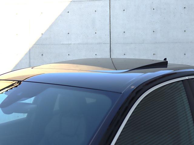 SQ5スポーツバック ベースグレード レザーP パノラマサンルーフ 20AW アダプティブSスポーツエアサスペンション プライバシーガラス カラードブレーキキャリパーレッド コンフォートP ステアリングヒーター ACC 全方位カメラ(8枚目)