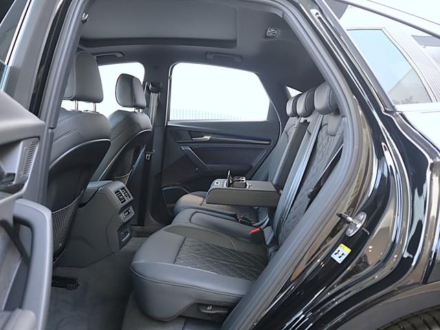 SQ5スポーツバック ベースグレード レザーP パノラマサンルーフ 20AW アダプティブSスポーツエアサスペンション プライバシーガラス カラードブレーキキャリパーレッド コンフォートP ステアリングヒーター ACC 全方位カメラ(73枚目)