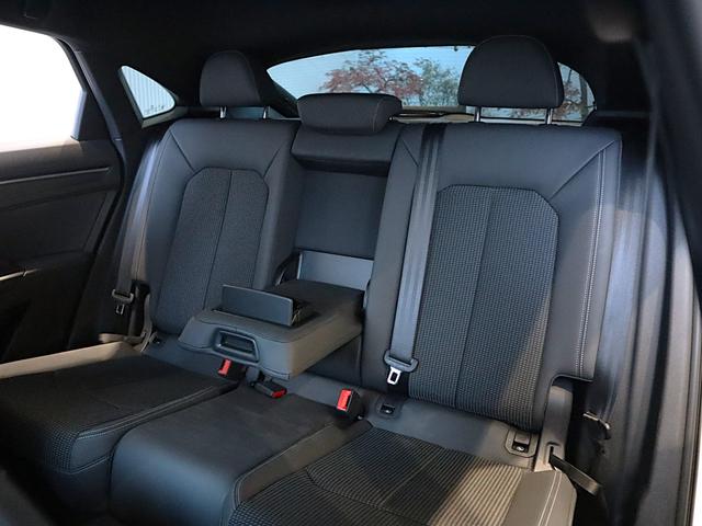 Q3スポーツバック 35TDIクワトロ Sライン アシスタンス アダプティブクルーズコントロール サイドアシスト レーンキープ ベーシックP 全方位カメラ 前後センサー バーチャルコックピット ハイビームアシスト LEDライト 電動リヤゲート(69枚目)