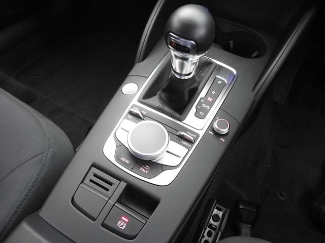 スポーツバック1.4TFSI ナビ Bカメラ ACC 認中車(12枚目)