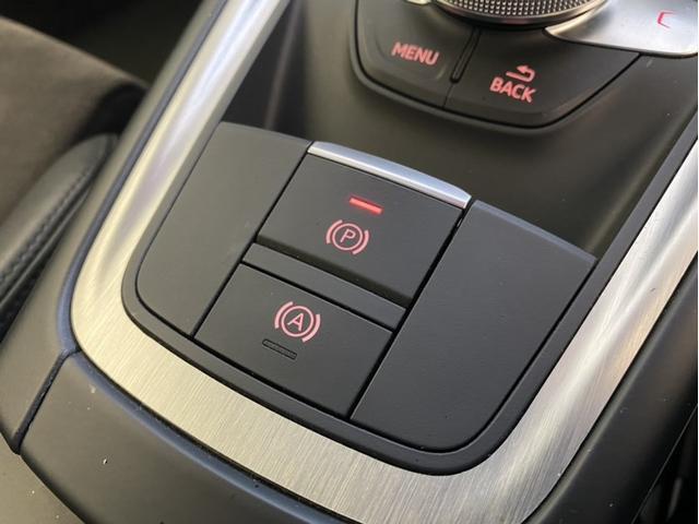 2.0TFSI Sラインパッケージ アシスタンスパッケージアドバンスト マトリクスLEDヘッドライト バーチャルコックピット 純正18インチAW リアビューカメラ サイドアシスト Bluetooth接続 パークアシスト 認定中古車(16枚目)