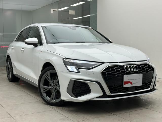 スポーツバック３０ＴＦＳＩ　Ｓライン　Ｓｌｉｎｅパッケージ　ラグジュアリーパッケージ　コンビニエンス％アシスタンスパッケージ　ナビゲーションパッケージ　黒革シート　マトリクスＬＥＤヘッドライト　アダプティブクルーズコントロール　認定中古車(6枚目)