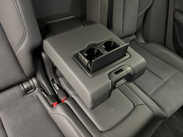 Ｑ５スポーツバック ４０ＴＤＩクワトロ　Ｓライン　ワンオーナー　ＳｌｉｎｅｐｌｕｓＰＫＧ　コンフォートＰＫＧ　プライバシーガラス　ＴＶチューナー　アダプティブクルーズコントロール　パーキングアシスト　アンビエントライティング　サイドアシスト　認中車（35枚目）