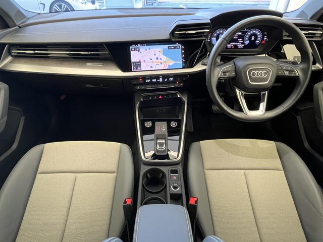 Ａ３ スポーツバック３０ＴＦＳＩアドバンスド　限定車　１オーナー　コンビニエンス＆アシスタンスＰＫＧ　サラウンドビューカメラ　ＴＶチューナー　サイドアシスト　アダプティブクルーズコントロール　スマートフォンインターフェース　シートヒーター　認中車（3枚目）