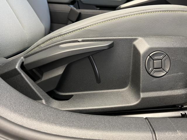 Ａ３ スポーツバック３０ＴＦＳＩアドバンスド　限定車　１オーナー　コンビニエンス＆アシスタンスＰＫＧ　サラウンドビューカメラ　ＴＶチューナー　サイドアシスト　アダプティブクルーズコントロール　スマートフォンインターフェース　シートヒーター　認中車（26枚目）