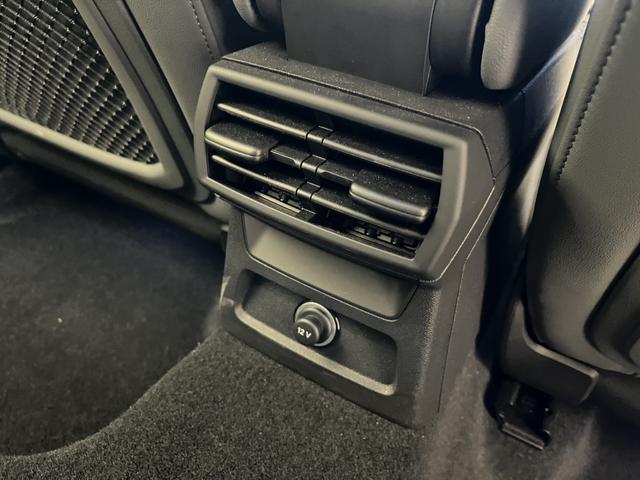 Ａ３ スポーツバック３０ＴＦＳＩアドバンスド　限定車　１オーナー　コンビニエンス＆アシスタンスＰＫＧ　サラウンドビューカメラ　ＴＶチューナー　サイドアシスト　アダプティブクルーズコントロール　スマートフォンインターフェース　シートヒーター　認中車（30枚目）