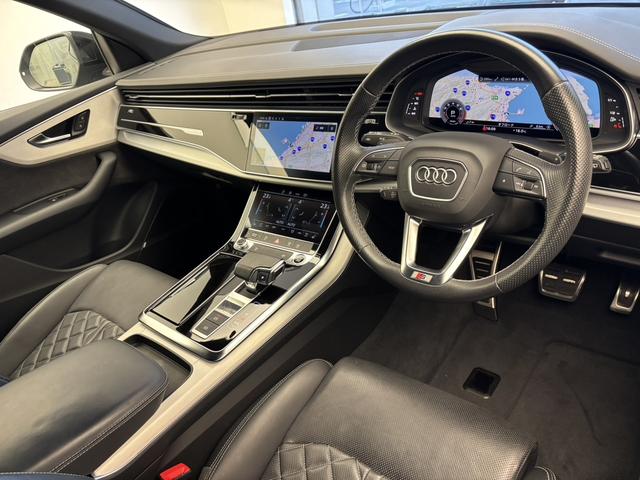 Q8 1オーナー エクステンディッドレザーPKG コンフォートアシスタンスPKG ブラックスタイリングPKG OP22AW 赤キャリパー バルコナレザーBang&Olufsen エントリーライト 認中車(12枚目)