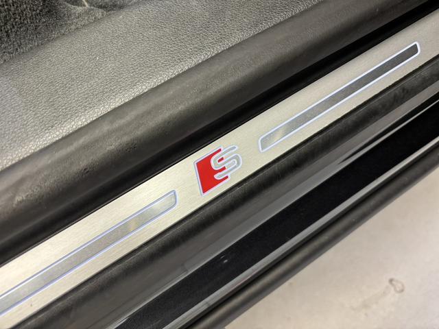 Q8 1オーナー エクステンディッドレザーPKG コンフォートアシスタンスPKG ブラックスタイリングPKG OP22AW 赤キャリパー バルコナレザーBang&Olufsen エントリーライト 認中車(28枚目)