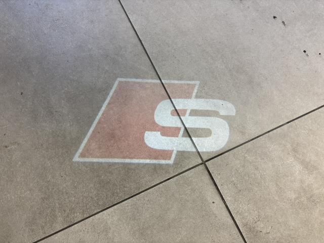 Q8 1オーナー エクステンディッドレザーPKG コンフォートアシスタンスPKG ブラックスタイリングPKG OP22AW 赤キャリパー バルコナレザーBang&Olufsen エントリーライト 認中車(29枚目)