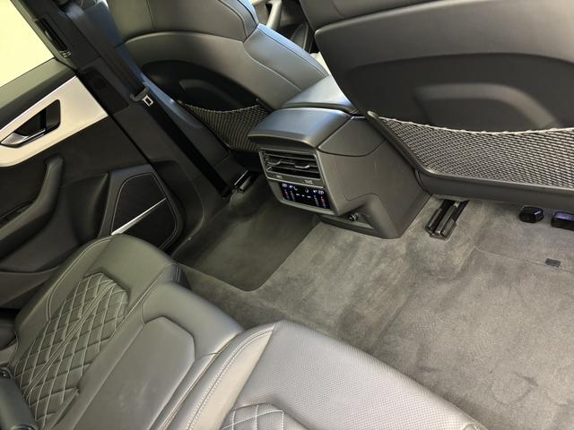 Q8 1オーナー エクステンディッドレザーPKG コンフォートアシスタンスPKG ブラックスタイリングPKG OP22AW 赤キャリパー バルコナレザーBang&Olufsen エントリーライト 認中車(31枚目)