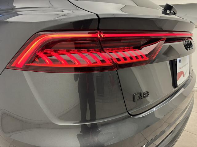 Q8 1オーナー エクステンディッドレザーPKG コンフォートアシスタンスPKG ブラックスタイリングPKG OP22AW 赤キャリパー バルコナレザーBang&Olufsen エントリーライト 認中車(37枚目)