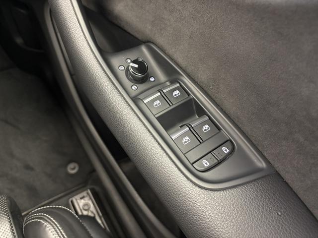 Q8 1オーナー エクステンディッドレザーPKG コンフォートアシスタンスPKG ブラックスタイリングPKG OP22AW 赤キャリパー バルコナレザーBang&Olufsen エントリーライト 認中車(50枚目)