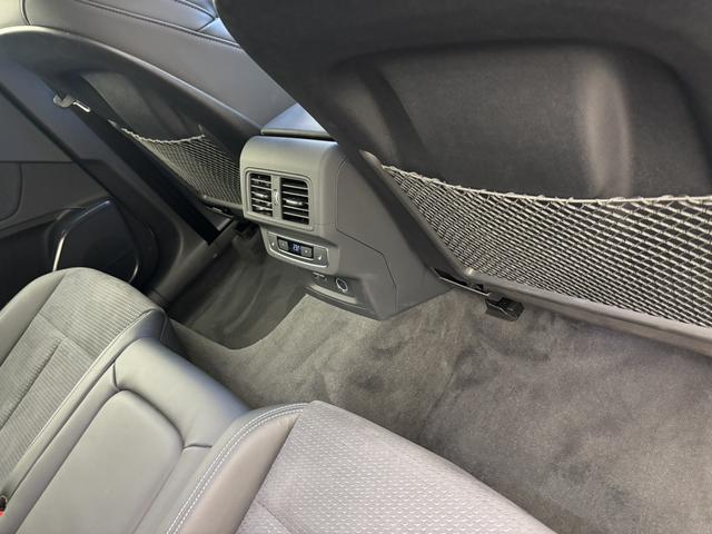 Q5スポーツバック 40TDIクワトロ Sライン 1オーナー TVチューナー SlinePKG コンフォートPKG アダプティブクルーズコントロール アンビエントライティング サイドアシスト TVチューナー マトリクスLEDヘッドライト 認定中古車(35枚目)