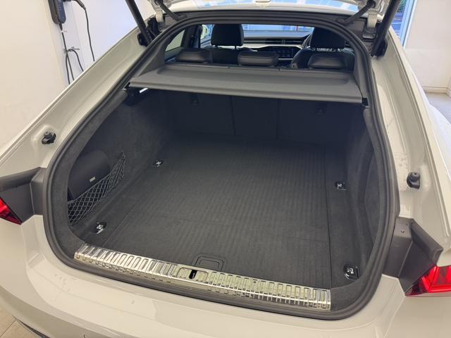 A7スポーツバック 40TDIクワトロ 1オーナー SlinePKG ドライビングPKG テクノロジーPKG プライバシーガラス ダンピングコントロールサス OP20AW パルコナレザー HDマトリクスLED アンビエントライト 認中車(35枚目)