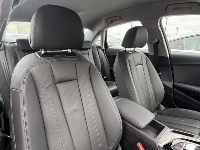 Ａ４ ４０ＴＤＩクワトロアドバンスド　レザー＆シートヒーター　コンフォートＰＫＧ　サラウンドビューカメラ　パークアシスト　マトリクスＬＥＤヘッドライト　ラグジュアリーＰＫＧ　スマートフォンワイヤレスチャージング　サイドアシスト　認定中古車（25枚目）