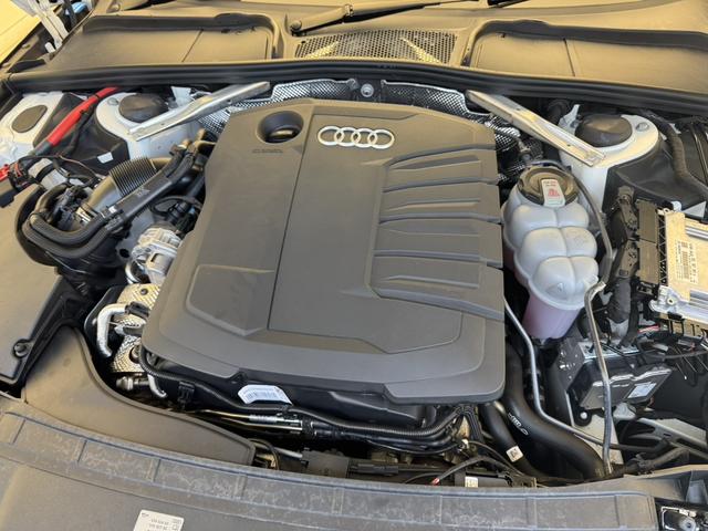 Ａ４ ４０ＴＤＩクワトロアドバンスド　レザー＆シートヒーター　コンフォートＰＫＧ　サラウンドビューカメラ　パークアシスト　マトリクスＬＥＤヘッドライト　ラグジュアリーＰＫＧ　スマートフォンワイヤレスチャージング　サイドアシスト　認定中古車（33枚目）