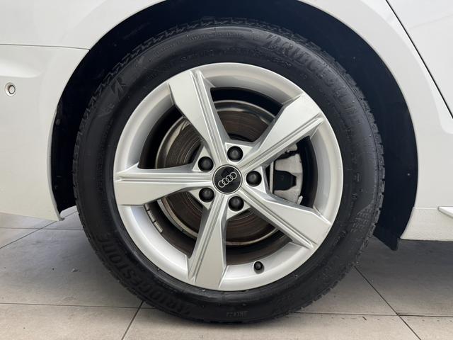 Ａ４ ４０ＴＤＩクワトロアドバンスド　レザー＆シートヒーター　コンフォートＰＫＧ　サラウンドビューカメラ　パークアシスト　マトリクスＬＥＤヘッドライト　ラグジュアリーＰＫＧ　スマートフォンワイヤレスチャージング　サイドアシスト　認定中古車（36枚目）